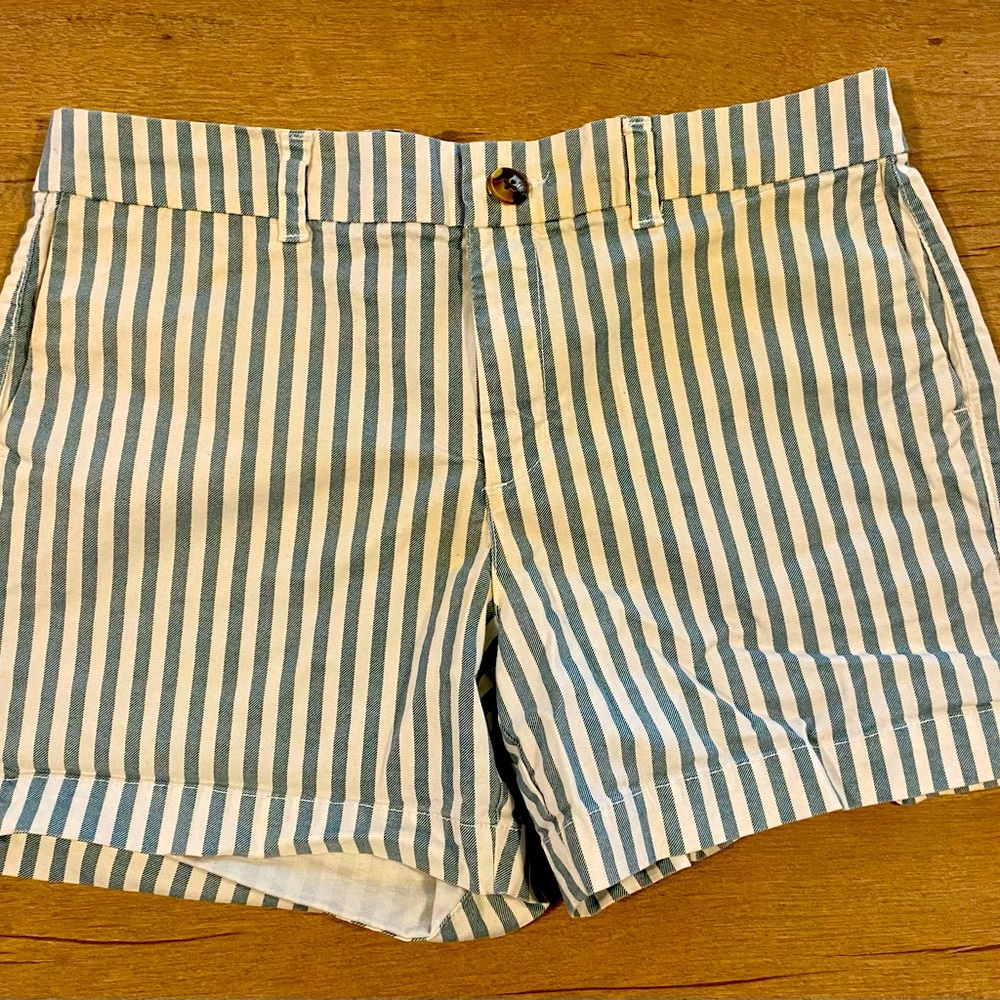 3 Pair Women’s size 8 Old Navy Everyday Shorts 5’ Inseam Gently Used - Picture 2 of 11